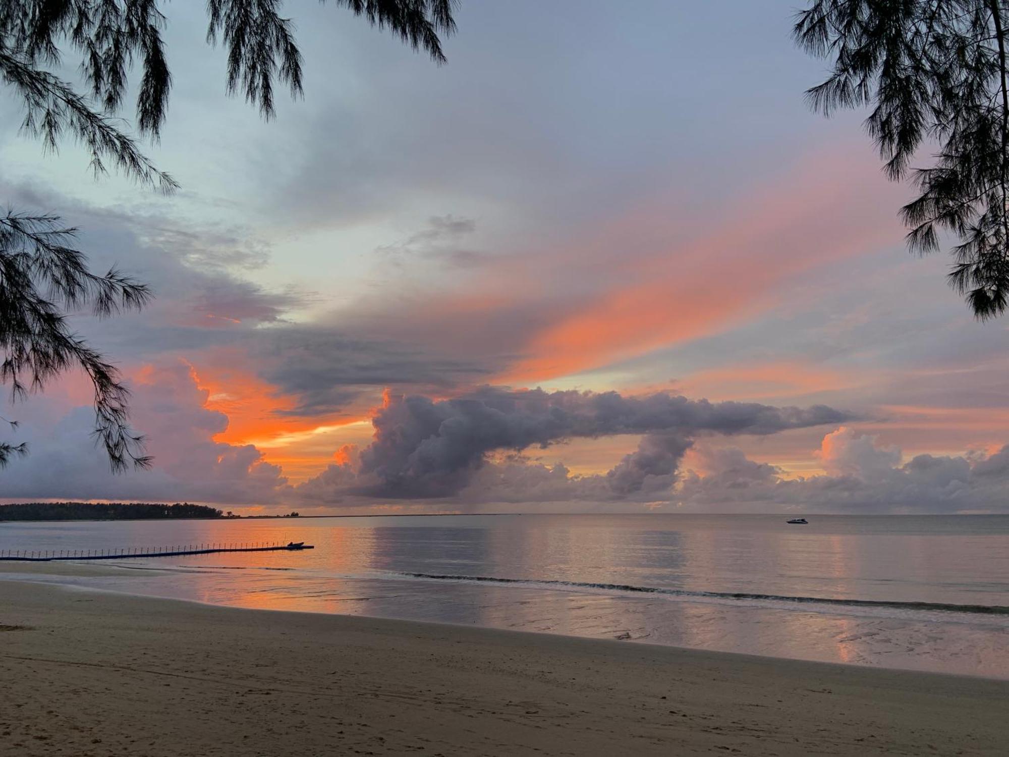 Smilebeach Resort Khaolak 蔻立 外观 照片